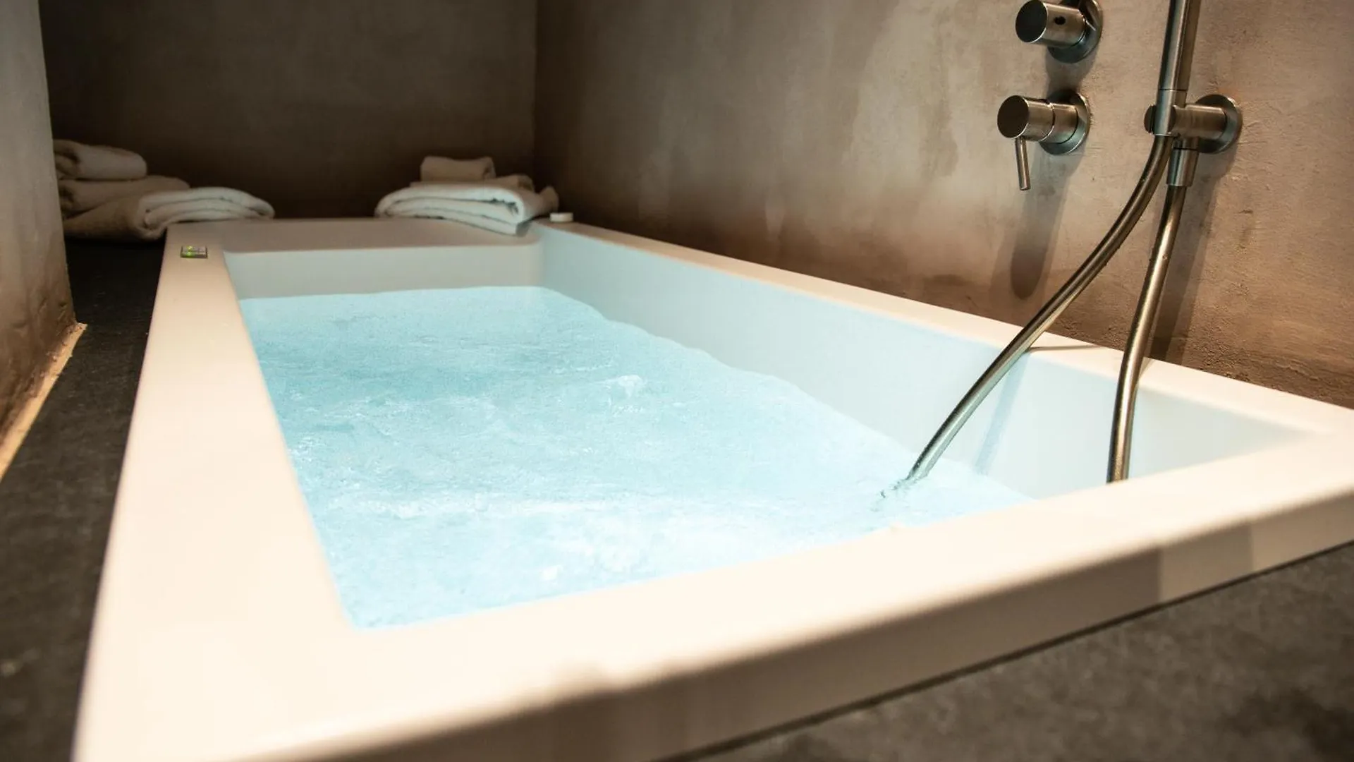 アパート Terme Di Bacco - Design Apartaments And Spa カターニア