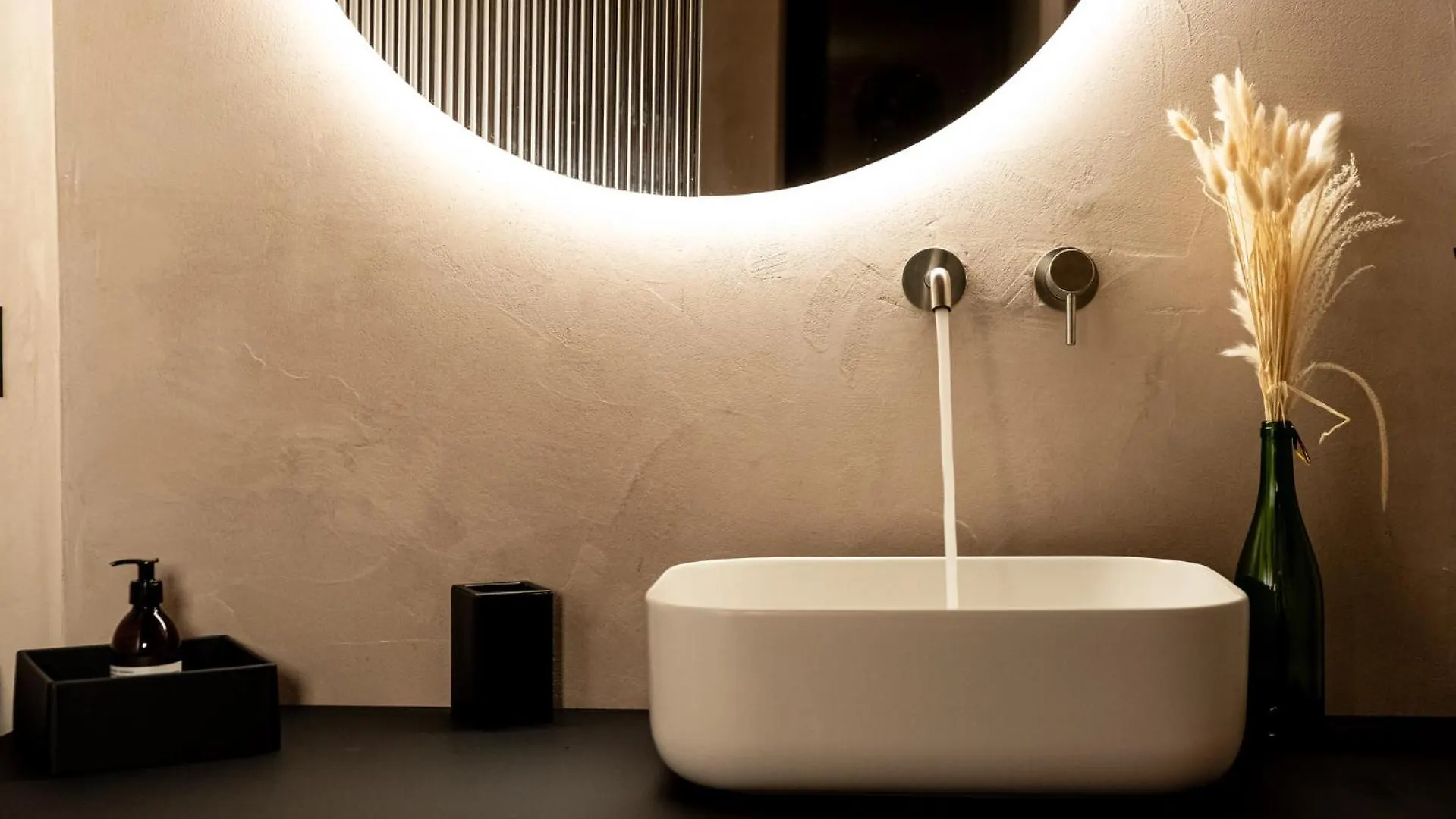 Terme Di Bacco - Design Apartaments And Spa Catania